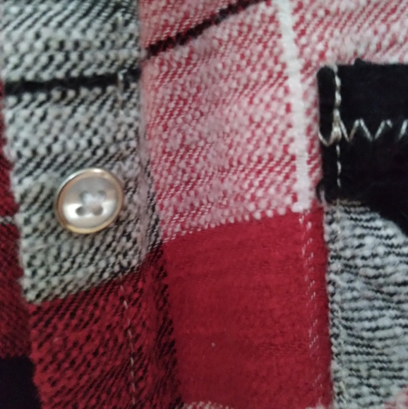 Woven flannel shirt with lace panels - Picture 5 of 8